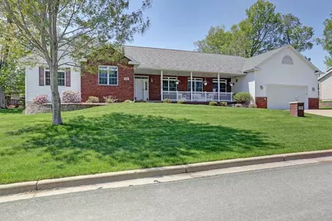 8406 Windsor Dr, Weston, WI 54476 photo 1