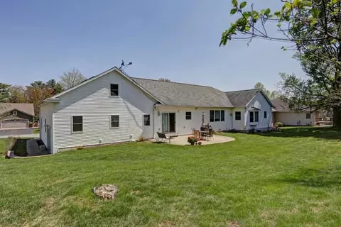 8406 Windsor Dr, Weston, WI 54476 photo 6
