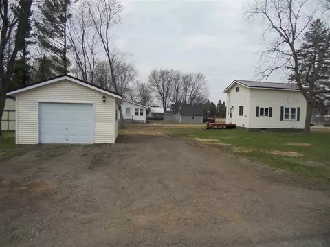 418 1st St, Withee, WI 54498 photo 2
