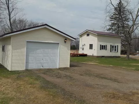 418 1st St, Withee, WI 54498 photo 3