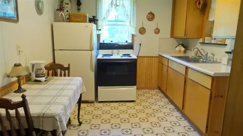 w9290 Pine Road, Thorp, WI 54771 photo 2