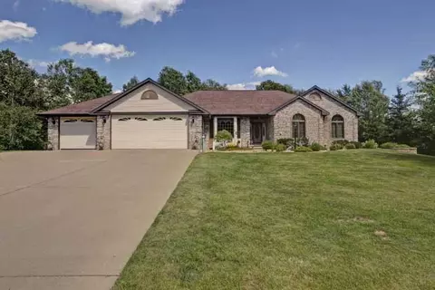 9103 Windemere Pl, Weston, WI 54476 photo 1