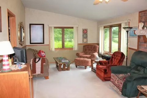4800 White St, Vesper, WI 54489 photo 9