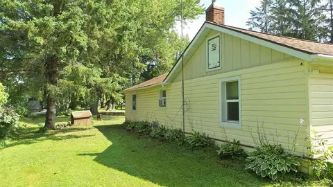 709 N Oak St, Withee, WI 54498 photo 2