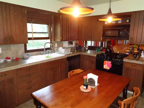 476 Akron Dr, Bancroft, WI 54921 photo 15
