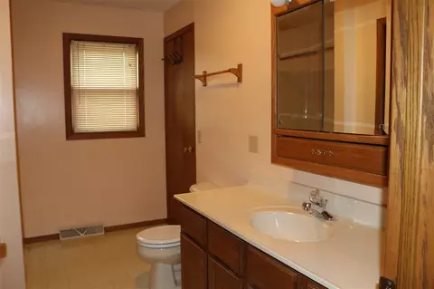 179314 Apple Ln, Hatley, WI 54440 photo 8