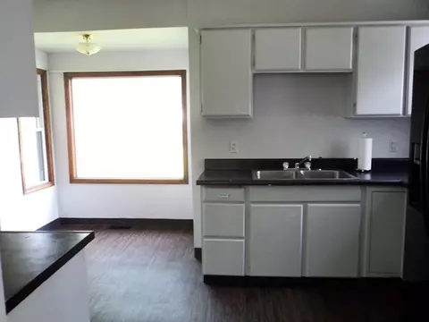 708 E 3rd St, Marshfield, WI 54449 photo 5