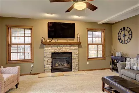 3110 Warwick Dr, Weston, WI 54476 photo 4
