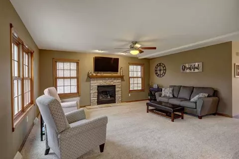 3110 Warwick Dr, Weston, WI 54476 photo 6