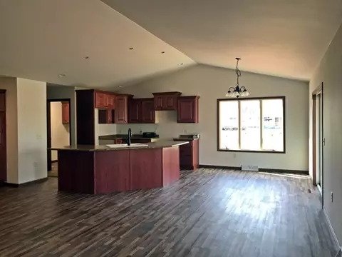 1614 Devine Dr, Marshfield, WI 54449 photo 5