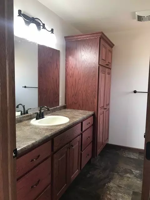 1614 Devine Dr, Marshfield, WI 54449 photo 7