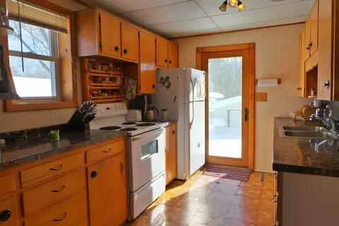 525 E 2nd St, Owen, WI 54460 photo 2