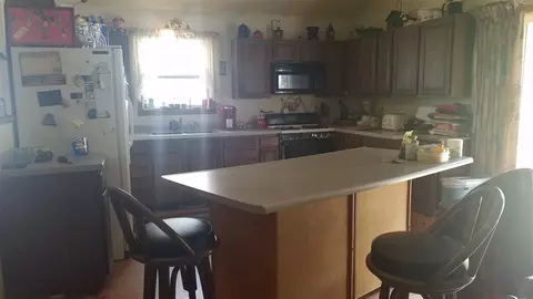 e1072 North River Road, Iola, WI 54945 photo 3