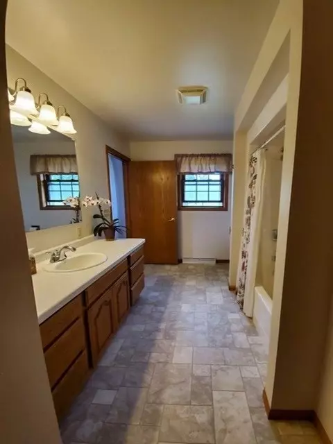 7763 Klondike Dr, Marshfield, WI 54449 photo 9