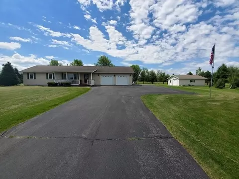 7763 Klondike Dr, Marshfield, WI 54449 photo 1