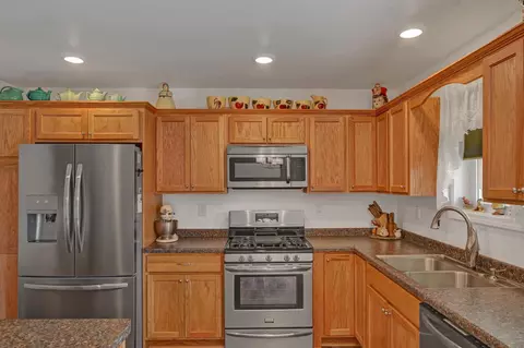 3100 Jackson Ave, Plover, WI 54467 photo 4