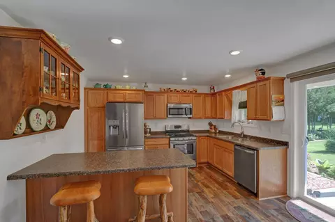 3100 Jackson Ave, Plover, WI 54467 photo 3