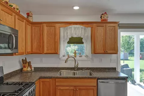 3100 Jackson Ave, Plover, WI 54467 photo 5