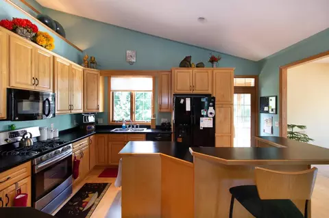 3108 Warwick Dr, Weston, WI 54476 photo 4