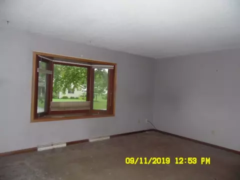 809 E 25th St, Marshfield, WI 54449 photo 4