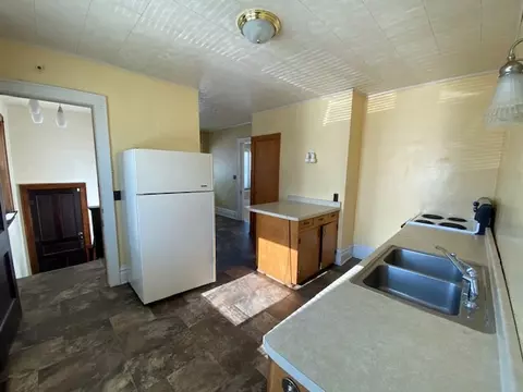 308 E 2nd St, Marshfield, WI 54449 photo 5