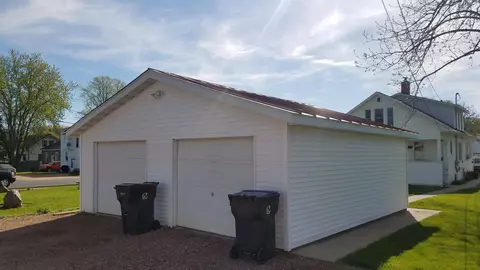 410 N Maple Ave, Marshfield, WI 54449 photo 17