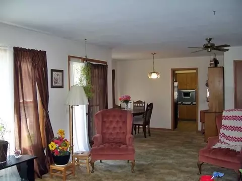 107 E 11th St, Marshfield, WI 54449 photo 2