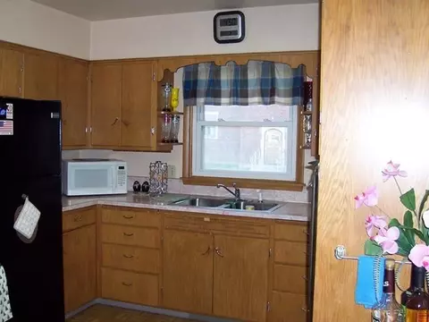 107 E 11th St, Marshfield, WI 54449 photo 5