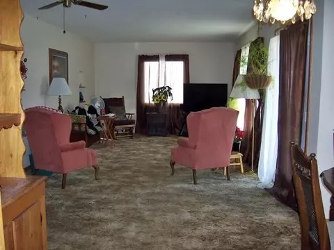 107 E 11th St, Marshfield, WI 54449 photo 3