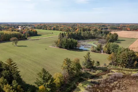 2 E Saumer Rd, Rosholt, WI 54473 photo 6