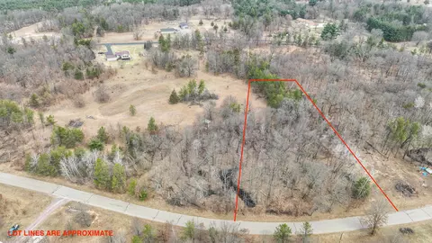 15601562 Trout Rd, Nekoosa, WI 54457