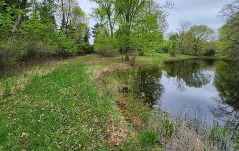 731 W Duck Creek Ave, Neshkoro, WI 54960