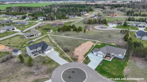 640 W Silverleaf Ct, Plover, WI 54467