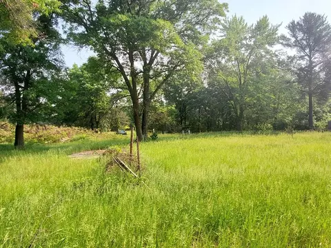 795 Fiesta Dr, Nekoosa, WI 54457