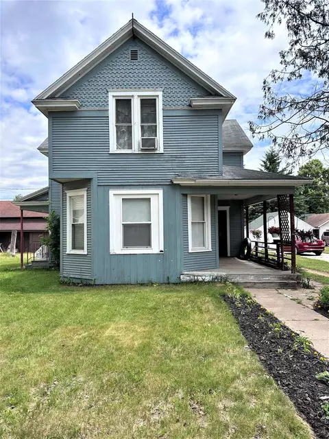 325 N 3rd Ave, Wausau, WI 54401