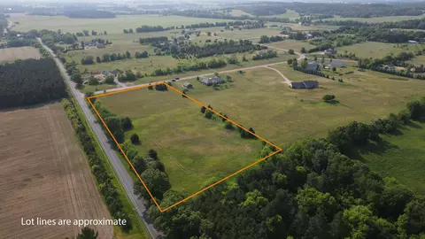4000 Lovers Ln, Amherst, WI 54406