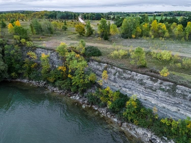 10 04 Acres On Debroux Rd  