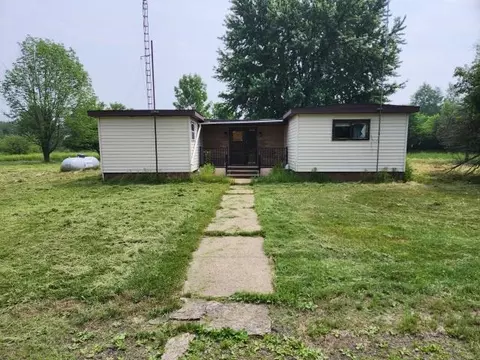 9388 Maxwell Dr, Marshfield, WI 54449
