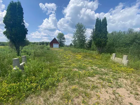 214847 County Road Q, Hatley, WI 54440