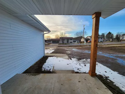 Exterior - 703 Johnson St, Merrill, WI 54452 photo 6 of 7