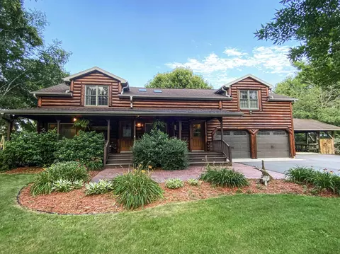 3345 Evergreen Dr, Rosholt, WI 54473