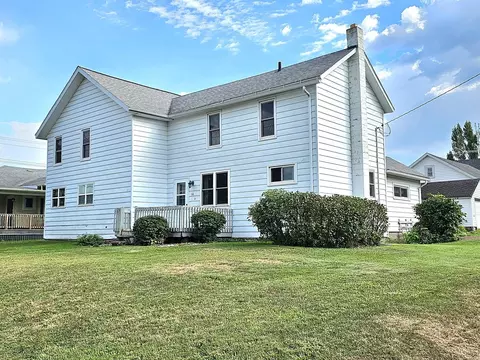 111 W Mill St, Loyal, WI 54446