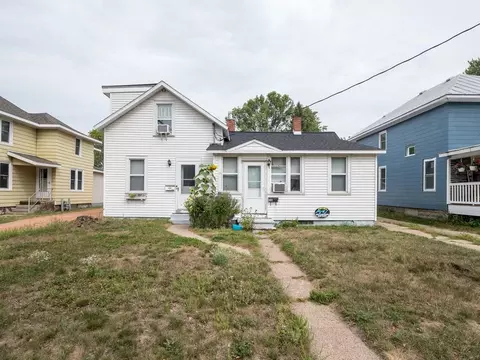 516 Bukolt Ave, Stevens Point, WI 54481
