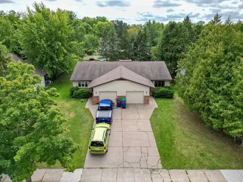 805 E Wausau Ave, Wausau, WI 54403