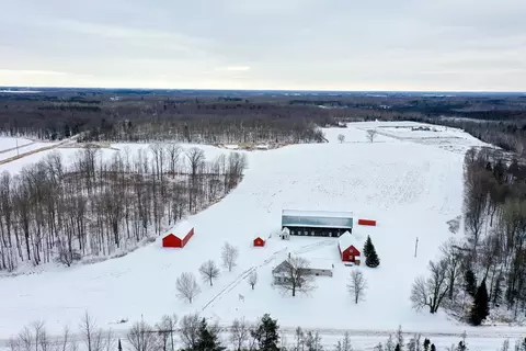 w7057 Hillcrest Road, Medford, WI 54451