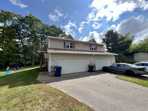 6015-6017 Edwards St, Weston, WI 54476