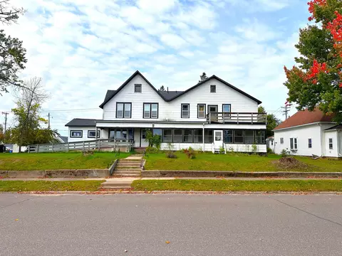 349 N 1st Ave, Park Falls, WI 54552