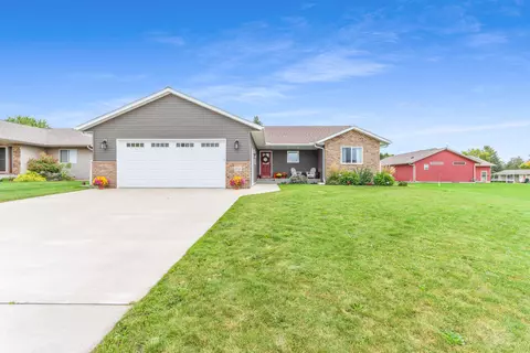 2721 Peachtree Cir, Marshfield, WI 54449
