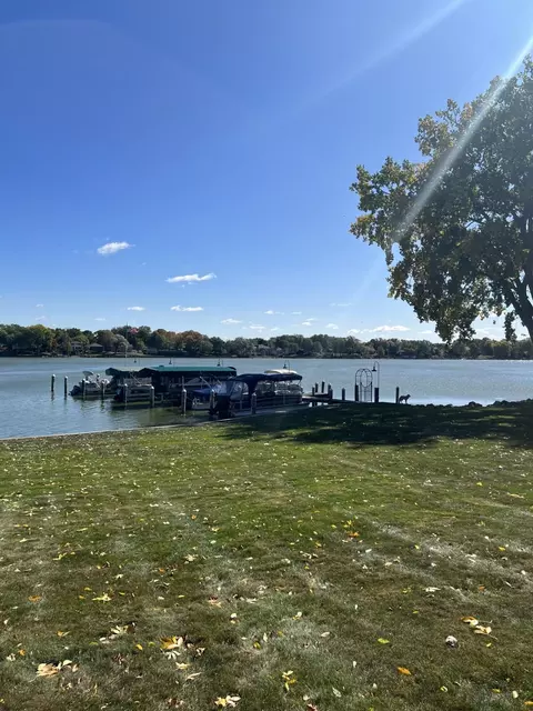 2219 Sunrise Dr, Appleton, WI 54914 photo 5