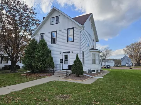 616 S Cherry Ave, Marshfield, WI 54449